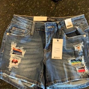 Serape patch Judy blue shorts